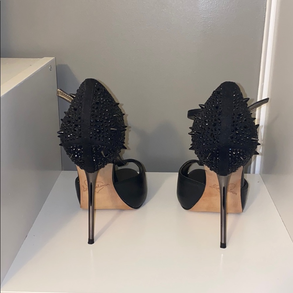 Shoes - Picture 4 of 6